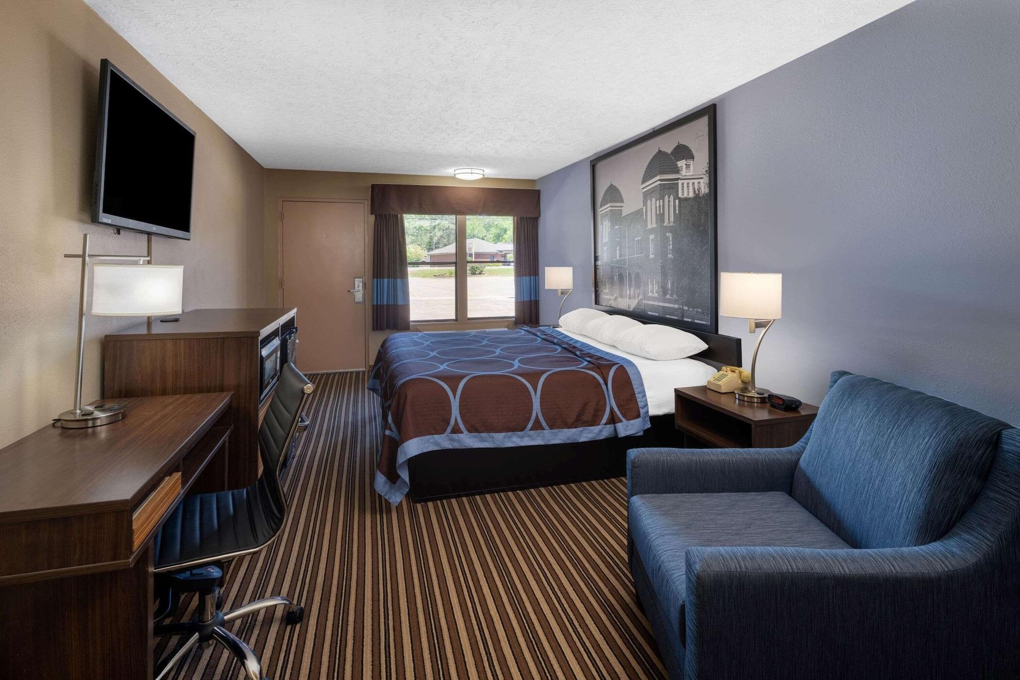 Super 8 By Wyndham Gadsden Al Hotel Exterior photo