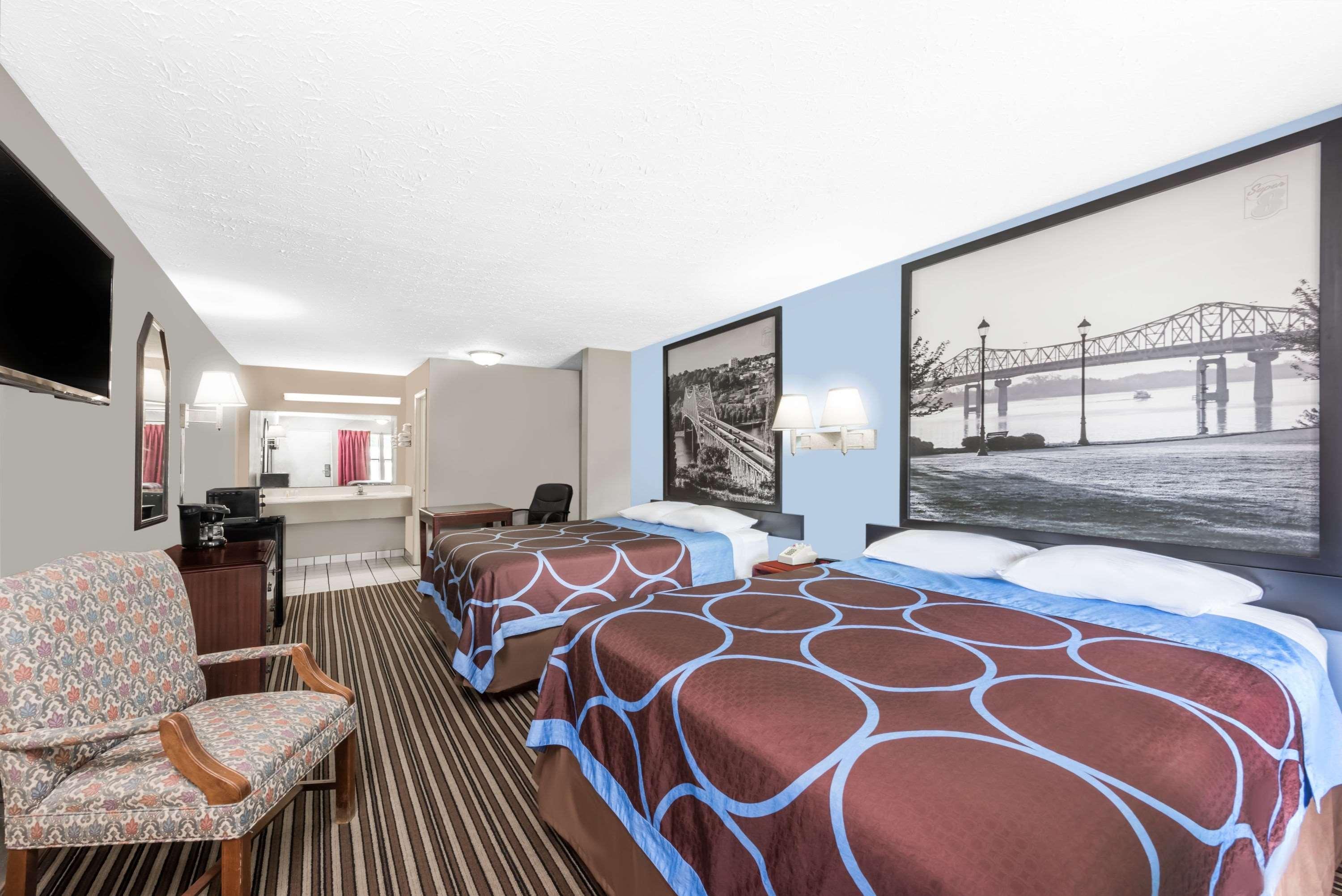 Super 8 By Wyndham Gadsden Al Hotel Exterior photo